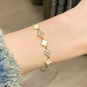 Gelang Bunga-Bunga - G463