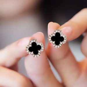 Anting Clover - AN361